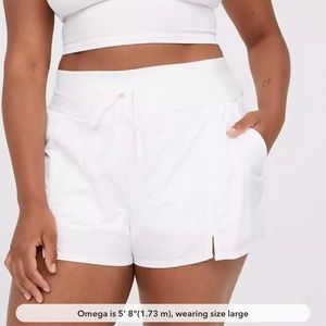 OFFLINE By Aerie The Hugger HomeRun Short